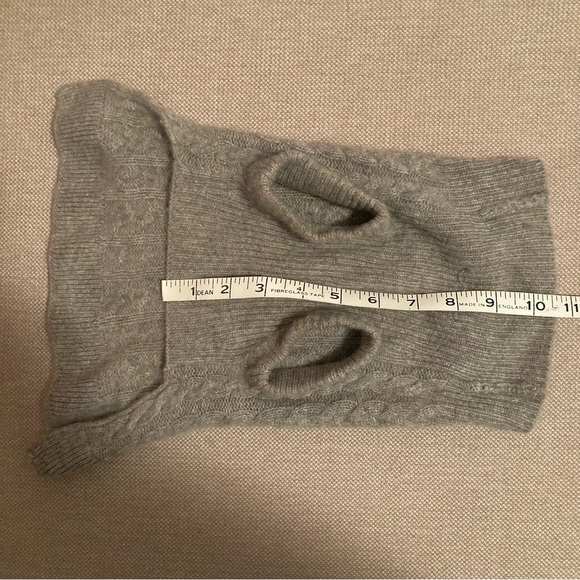 HOST PICK! 100% Cashmere Dog Sweater Size Small - Picture 7 of 8
